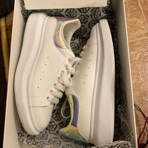 Alexander McQueen Shock Pink